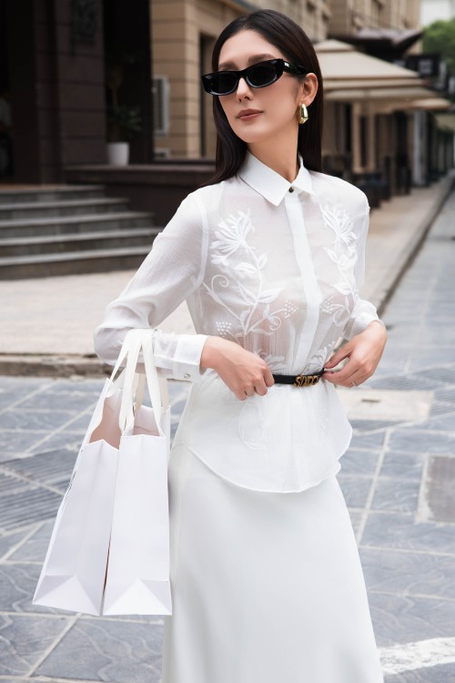 Sixdo Beige Woven Flared Skirt
